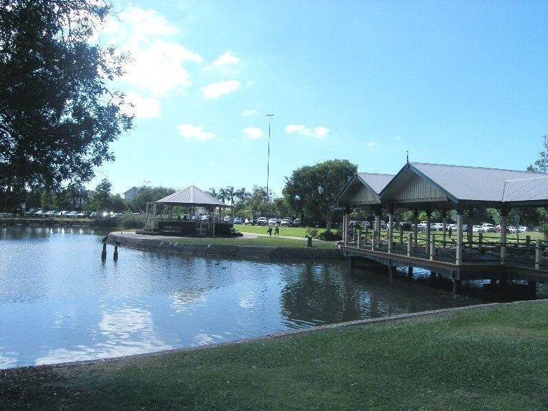 55A Rainbow Street, Sandgate QLD 4017