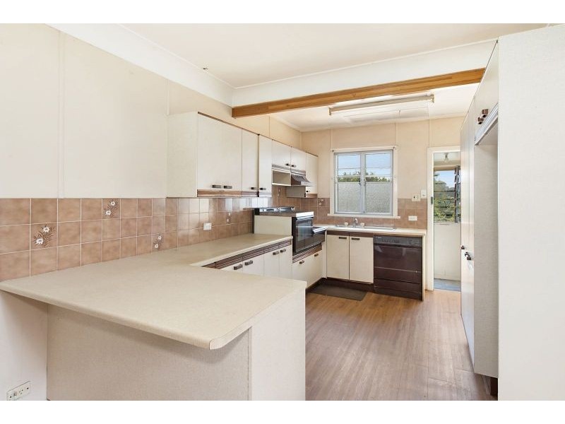 16 Sandown Street, Brighton QLD 4017