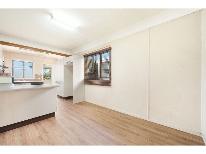 16 Sandown Street, Brighton QLD 4017