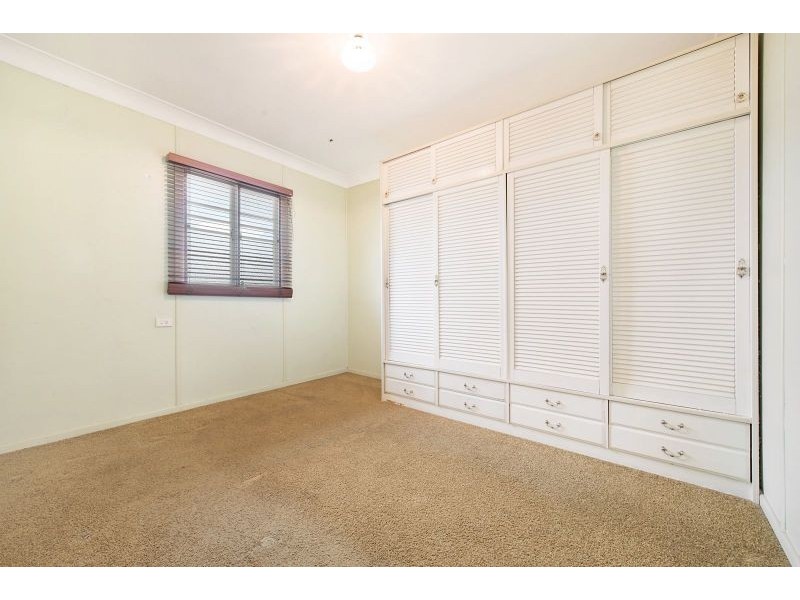 16 Sandown Street, Brighton QLD 4017