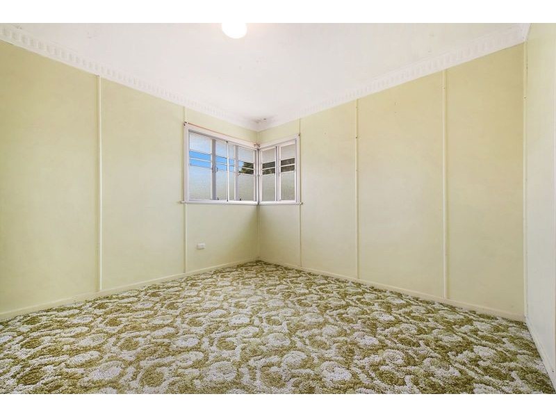 16 Sandown Street, Brighton QLD 4017