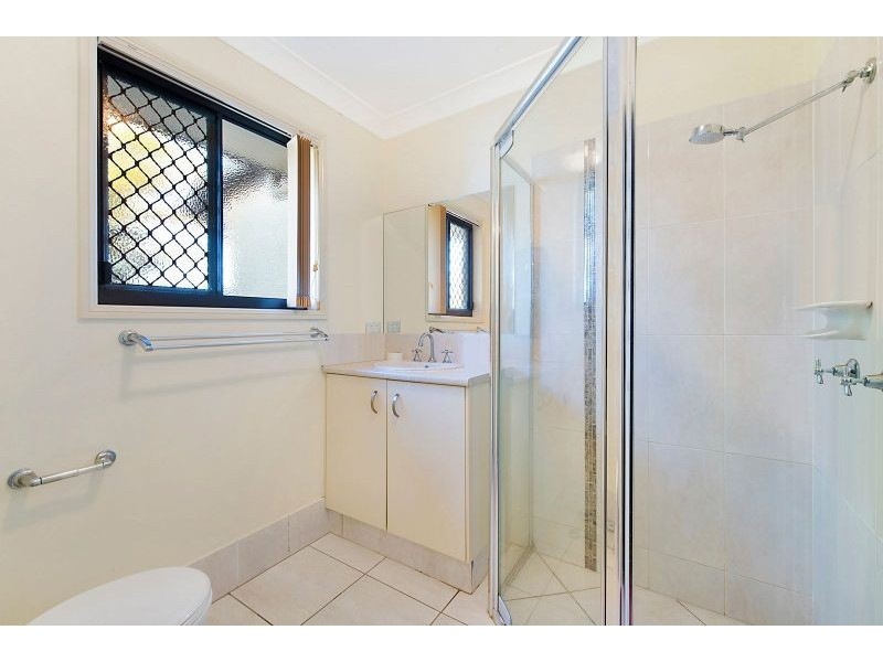 5B Lady Bowen Parade, Rothwell QLD 4022