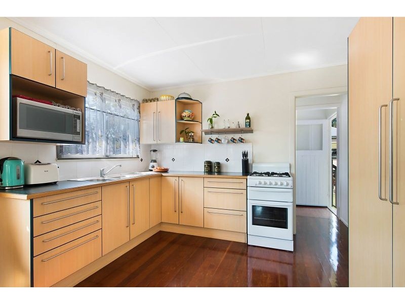 56 Bevington Street, Sandgate QLD 4017