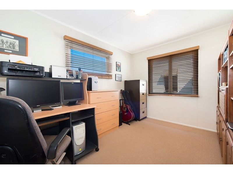 56 Bevington Street, Sandgate QLD 4017