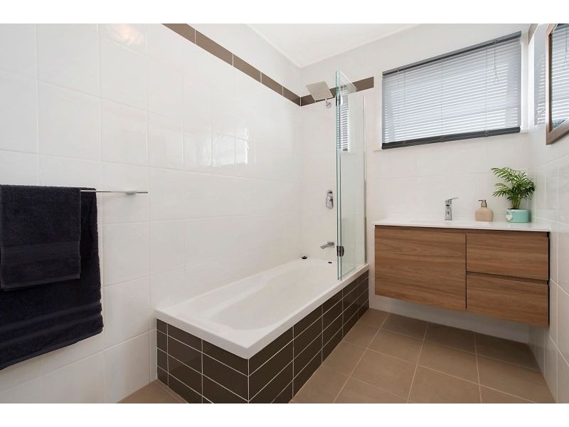 56 Bevington Street, Sandgate QLD 4017