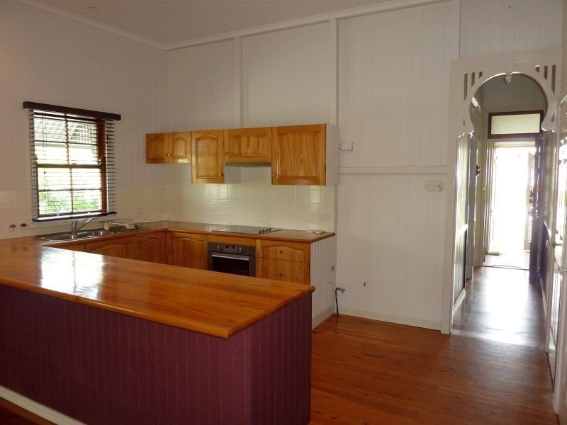 12 Beatham Street, Sandgate QLD 4017