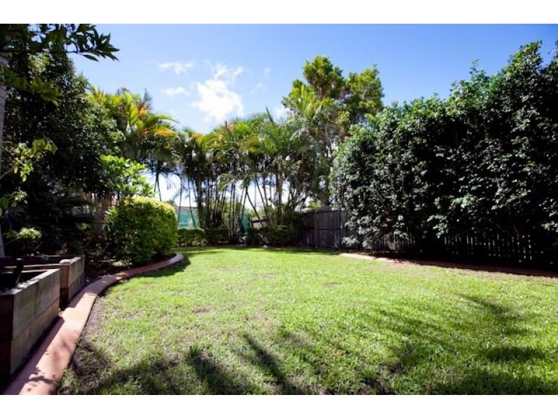 12 Beatham Street, Sandgate QLD 4017