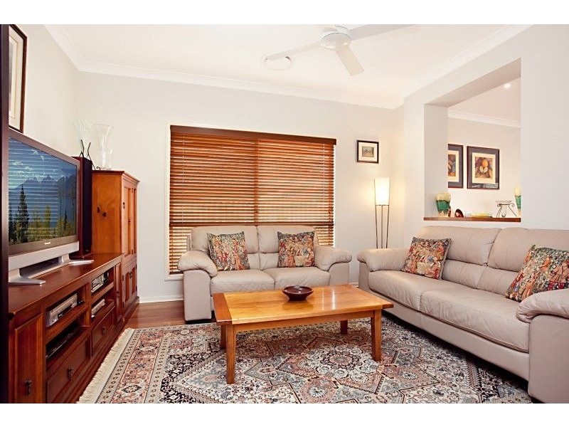 9 Cremorne Place, Brighton QLD 4017