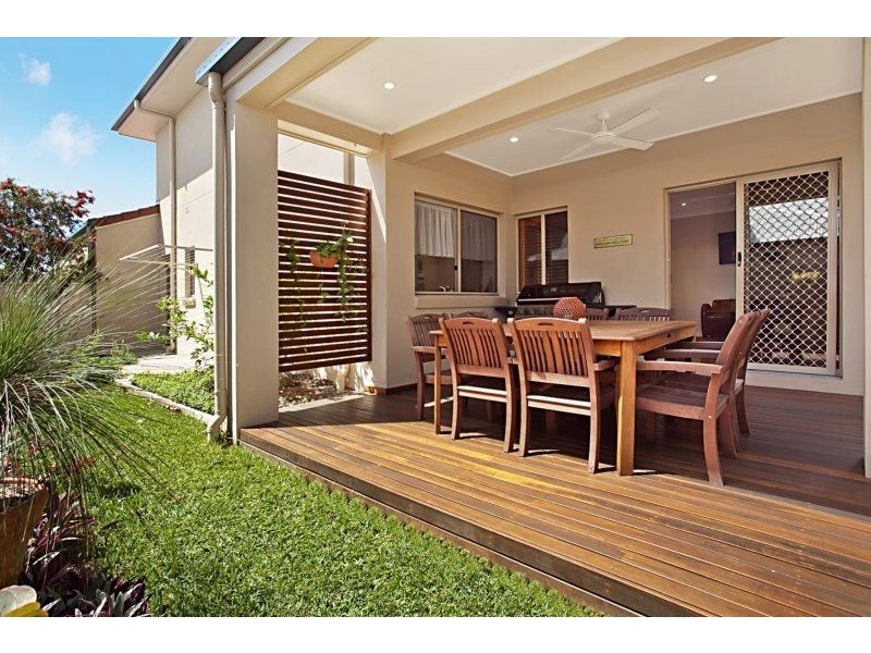 9 Cremorne Place, Brighton QLD 4017