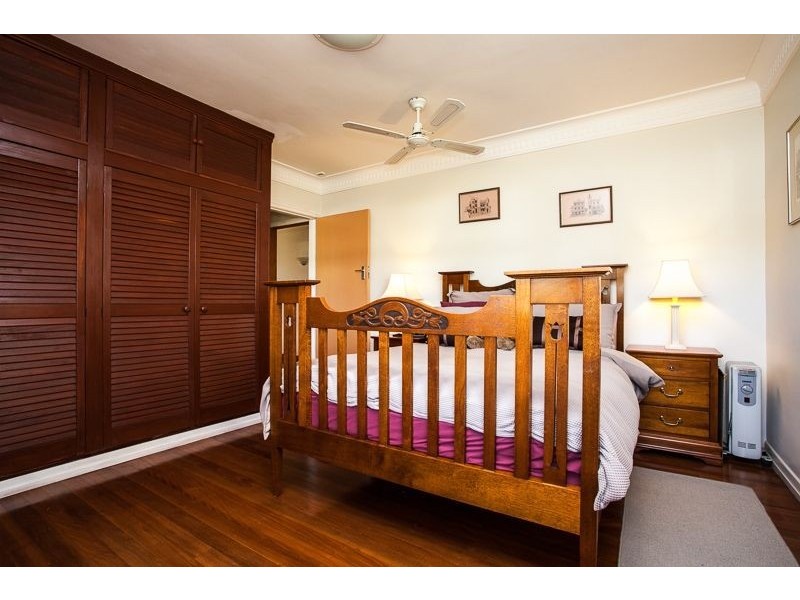 10 Darling Street, Sandgate QLD 4017