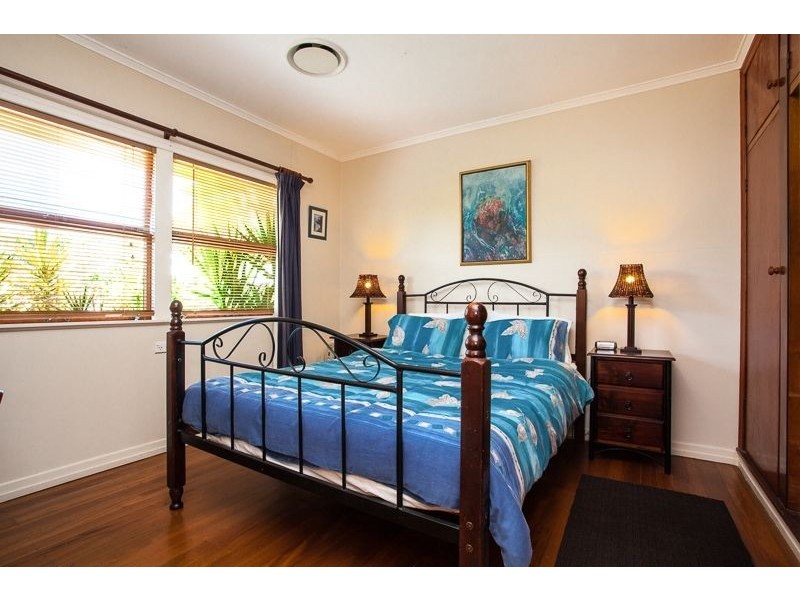 10 Darling Street, Sandgate QLD 4017