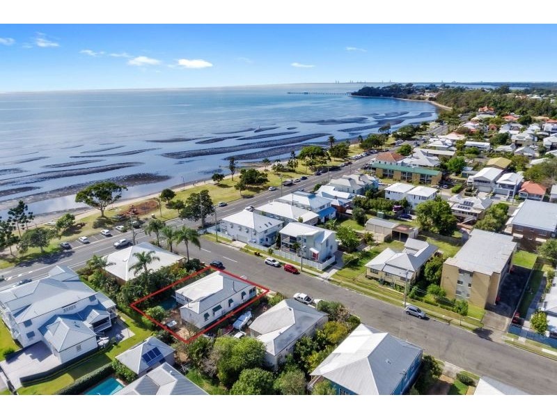 58 Fifth Avenue, Sandgate QLD 4017