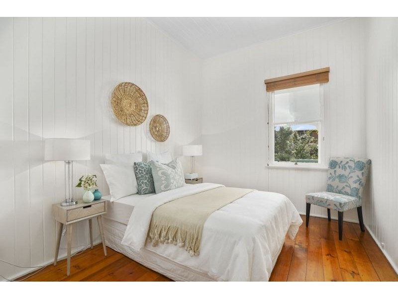 58 Fifth Avenue, Sandgate QLD 4017