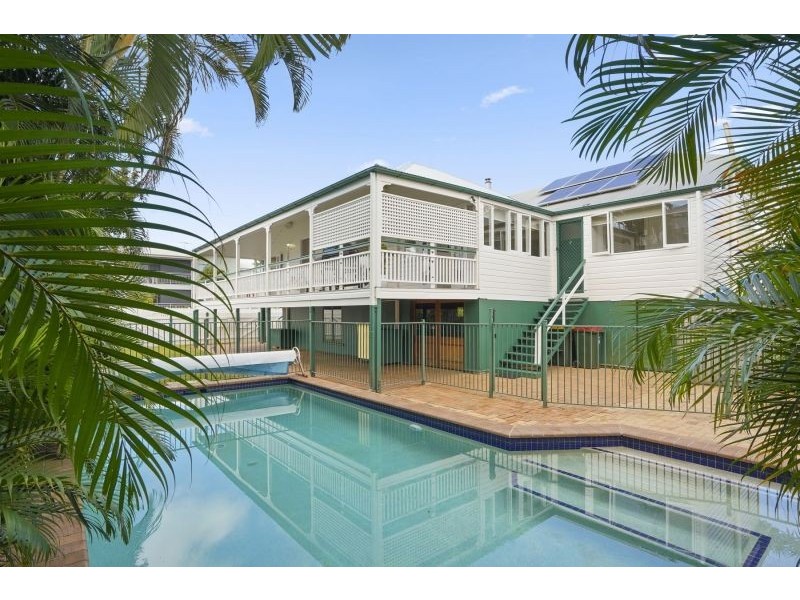 58 Fifth Avenue, Sandgate QLD 4017