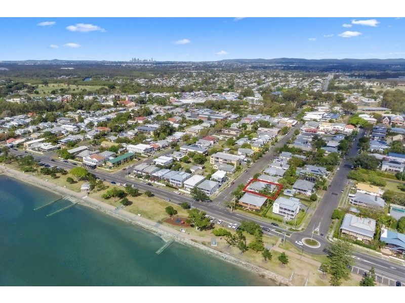 58 Fifth Avenue, Sandgate QLD 4017