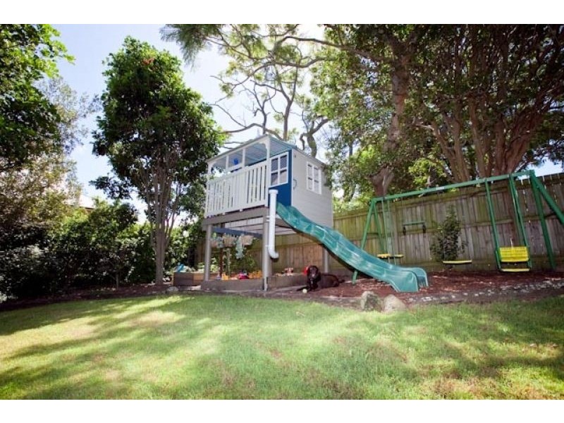 12 Lunn Street, Sandgate QLD 4017