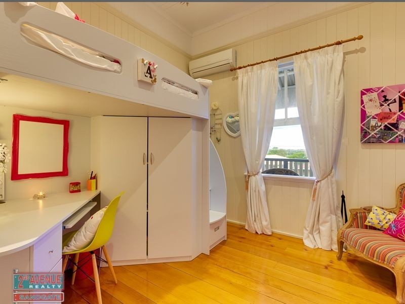 43 Hoskins Street, Sandgate QLD 4017