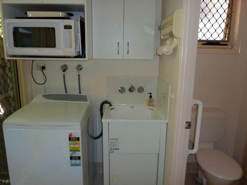 4/222 Rainbow Street, Sandgate QLD 4017