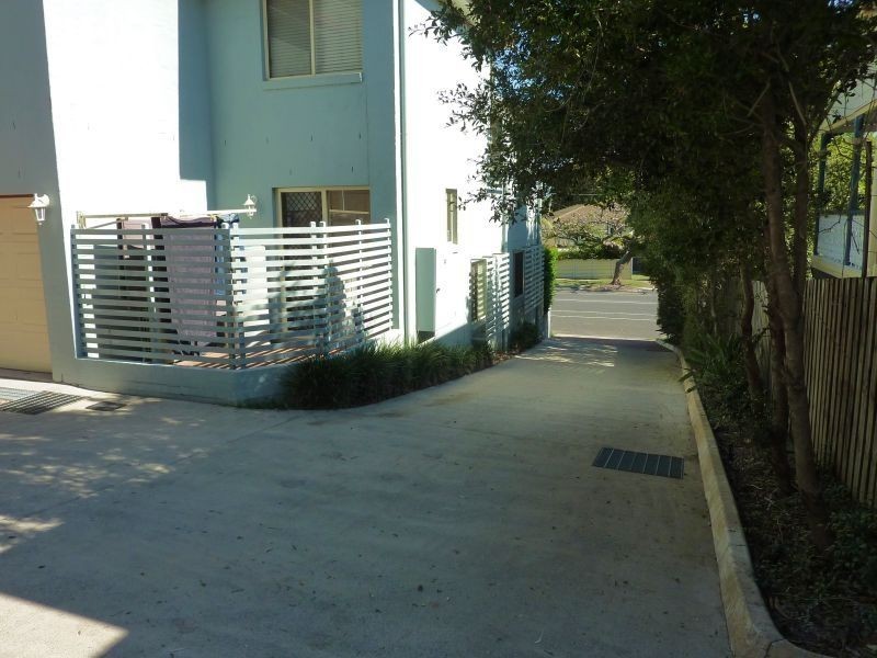 4/222 Rainbow Street, Sandgate QLD 4017