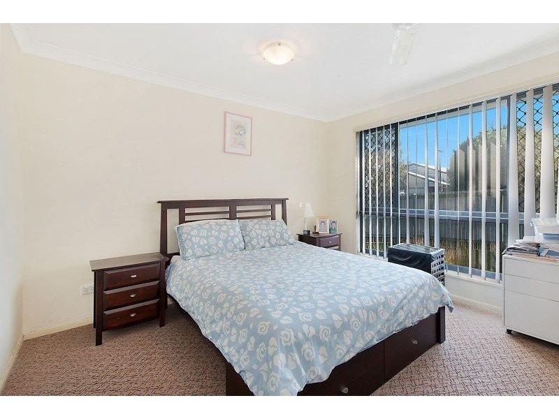 5A Lady Bowen Parade, Rothwell QLD 4022