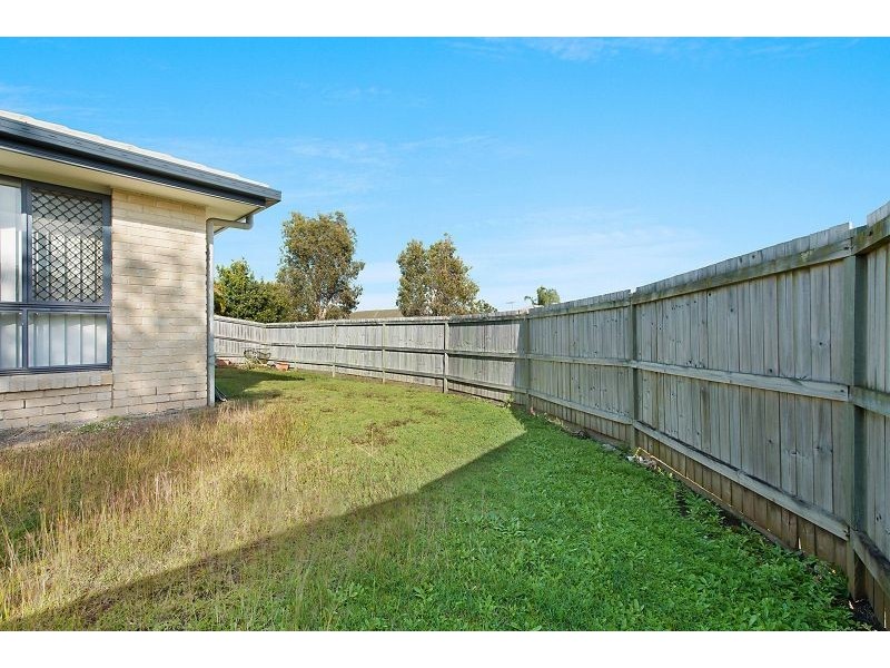 5A Lady Bowen Parade, Rothwell QLD 4022