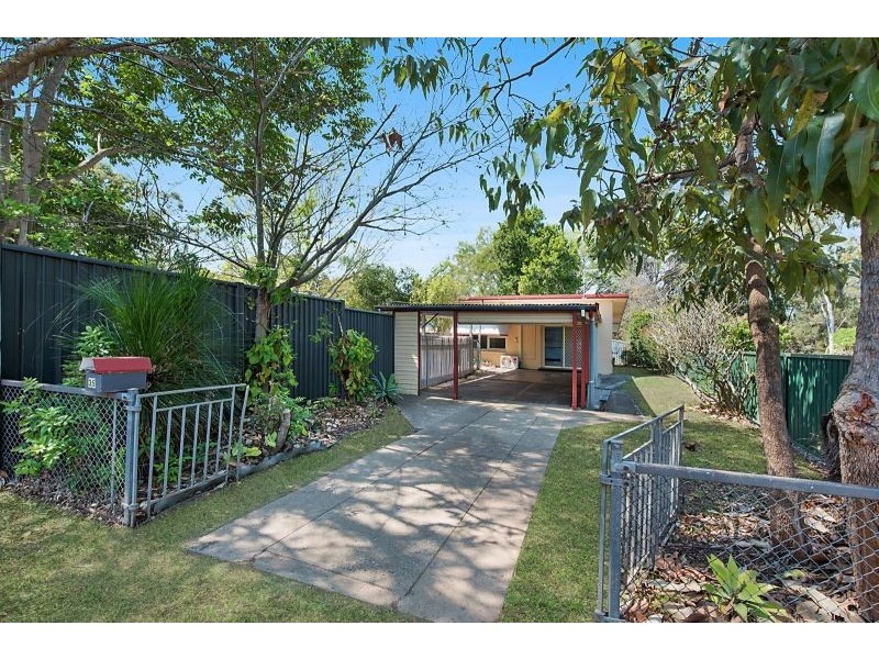 35 Gowen Street, Shorncliffe QLD 4017
