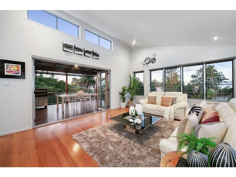 68 Clayton Street, Sandgate QLD 4017