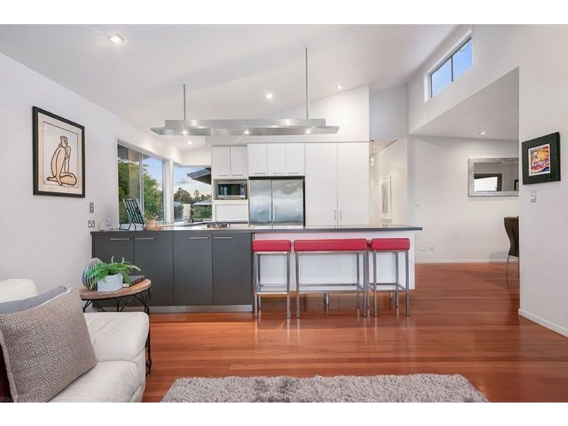 68 Clayton Street, Sandgate QLD 4017