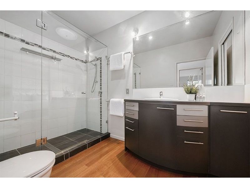 68 Clayton Street, Sandgate QLD 4017