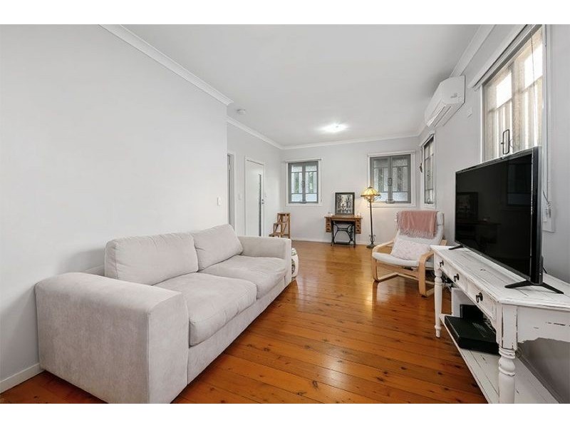 68 Clayton Street, Sandgate QLD 4017