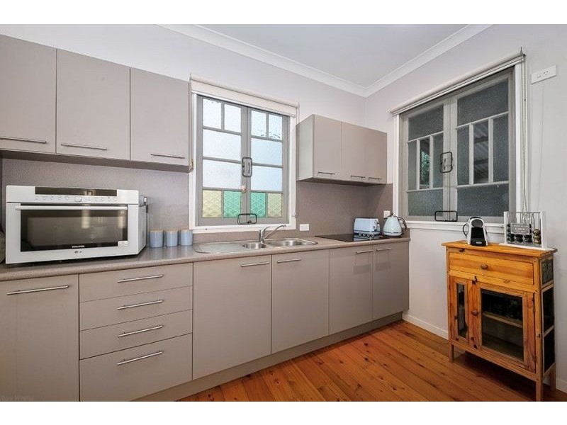 68 Clayton Street, Sandgate QLD 4017