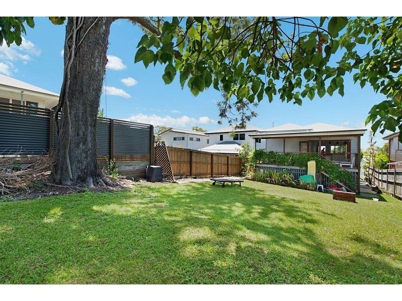 88 Deagon Street, Sandgate QLD 4017