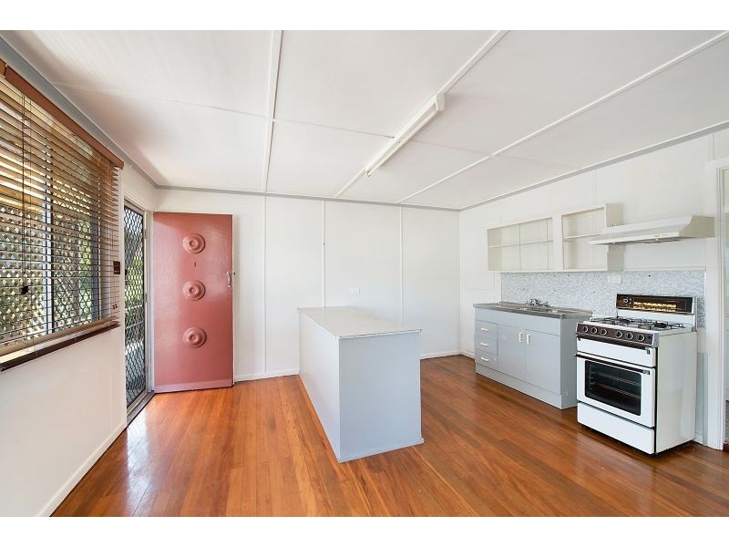 28 Murray Street, Sandgate QLD 4017