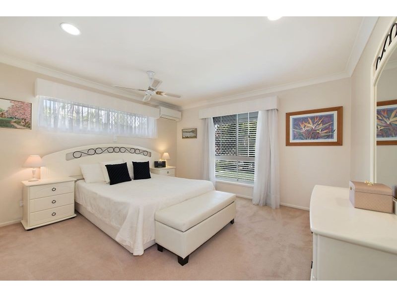 4 Sovereign Place, Boondall QLD 4034