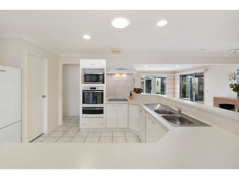 4 Sovereign Place, Boondall QLD 4034