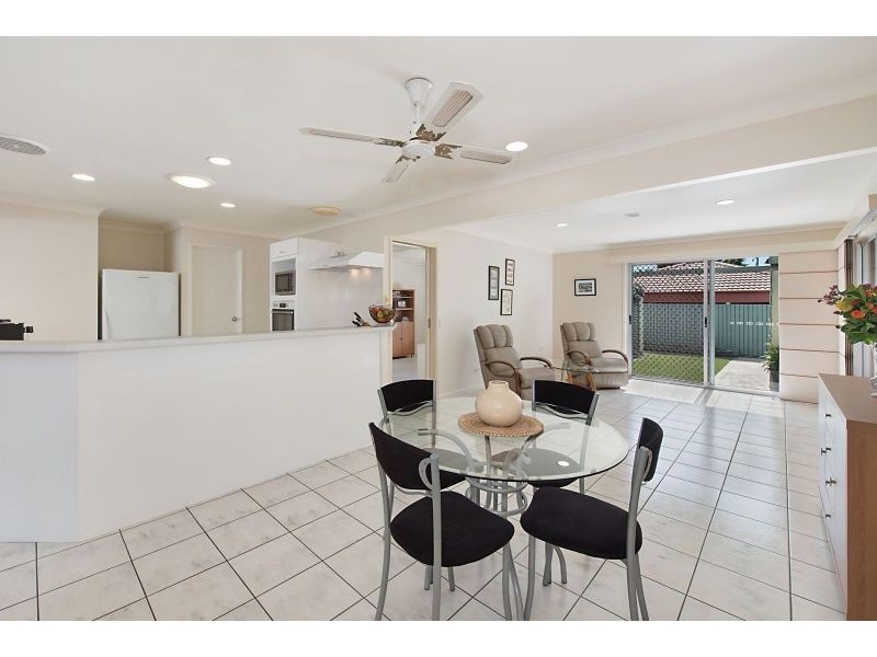 4 Sovereign Place, Boondall QLD 4034