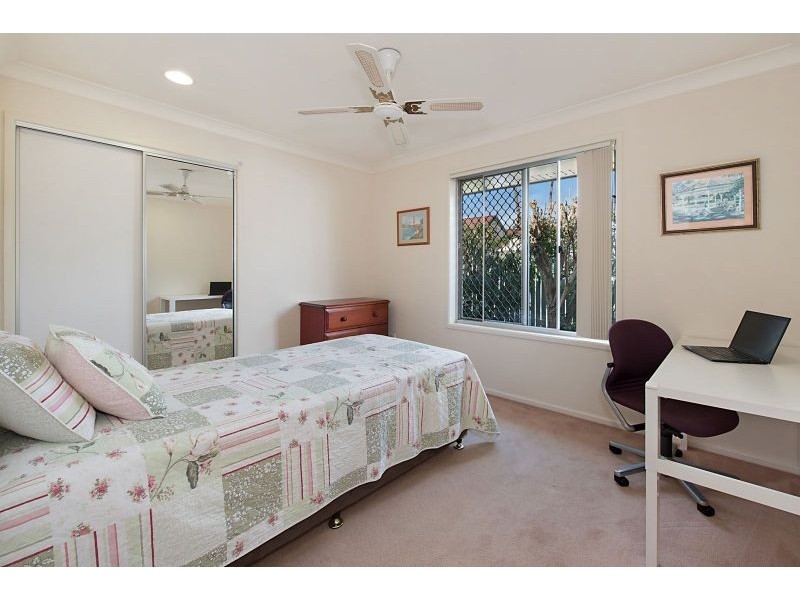 4 Sovereign Place, Boondall QLD 4034