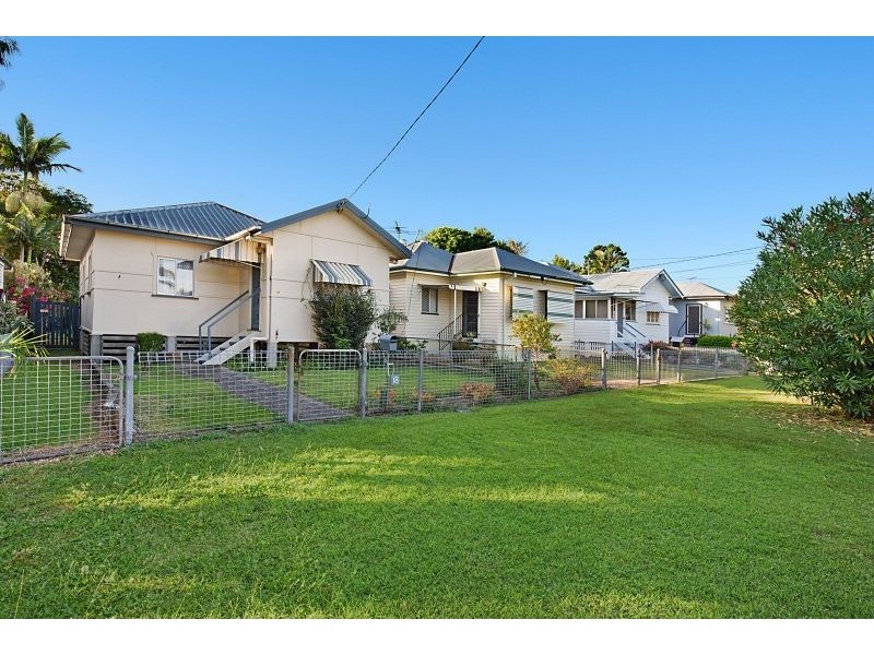 18 Morcombe Street, Brighton QLD 4017