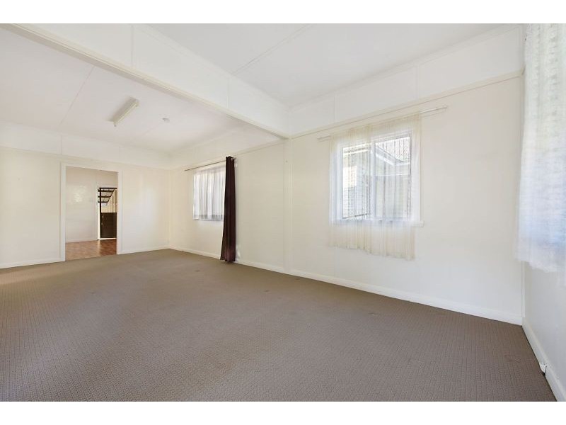 18 Morcombe Street, Brighton QLD 4017