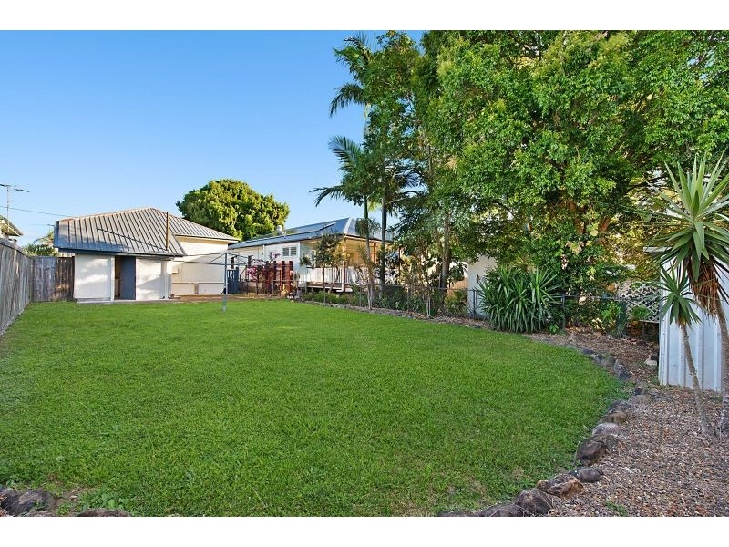 18 Morcombe Street, Brighton QLD 4017