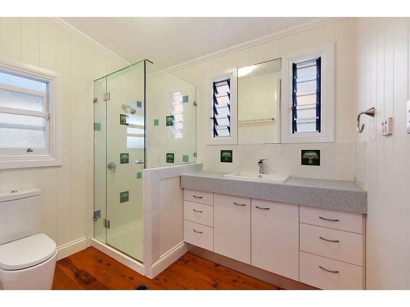 44 Second Avenue, Sandgate QLD 4017