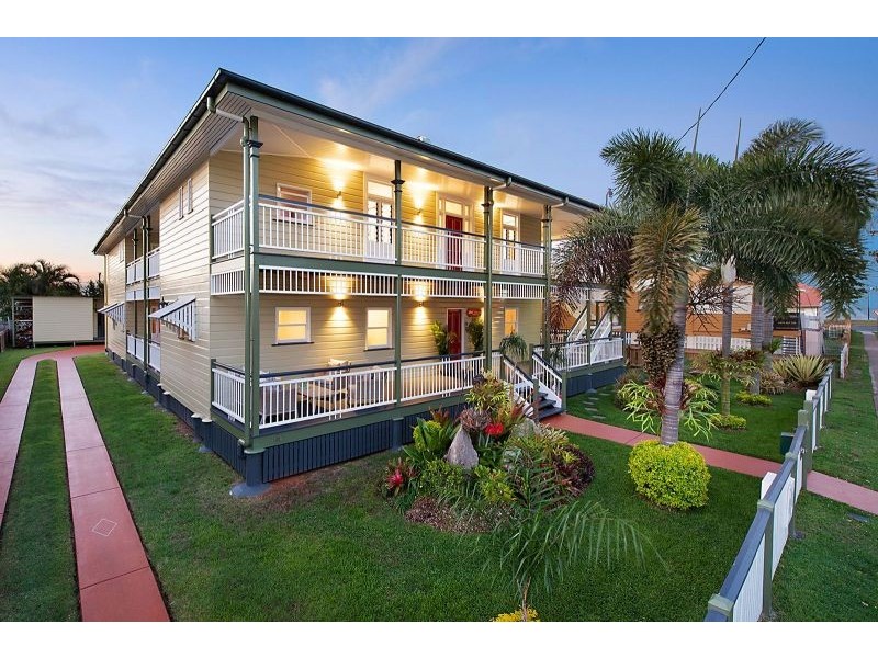 44 Second Avenue, Sandgate QLD 4017