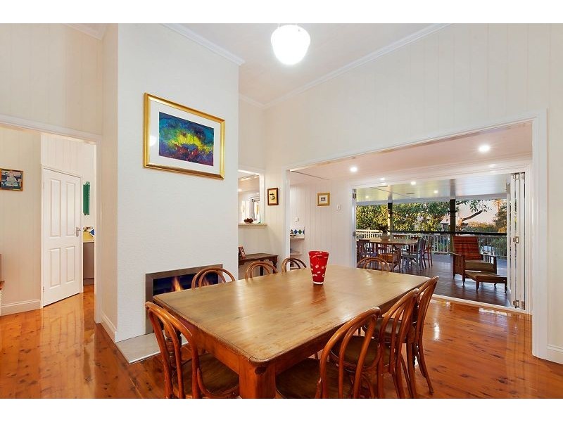 44 Second Avenue, Sandgate QLD 4017