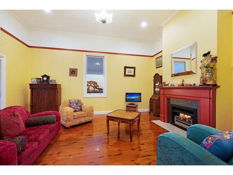 44 Second Avenue, Sandgate QLD 4017