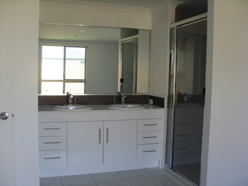2/1 Stockbridge Court, Calliope QLD 4680
