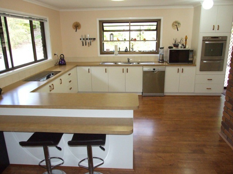 49 Helen Crescent, Wurdong Heights QLD 4680