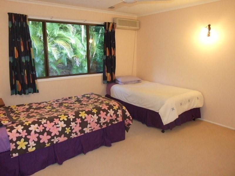 49 Helen Crescent, Wurdong Heights QLD 4680