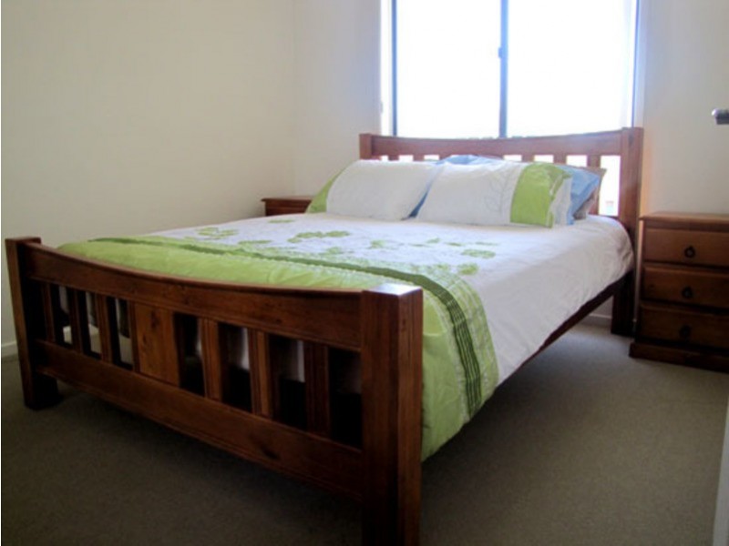 8 Hawkesbury Rd, Calliope QLD 4680