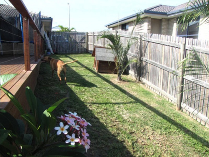 8 Hawkesbury Rd, Calliope QLD 4680