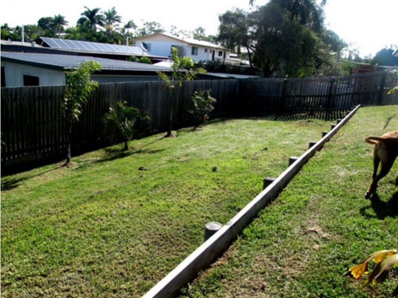 8 Hawkesbury Rd, Calliope QLD 4680